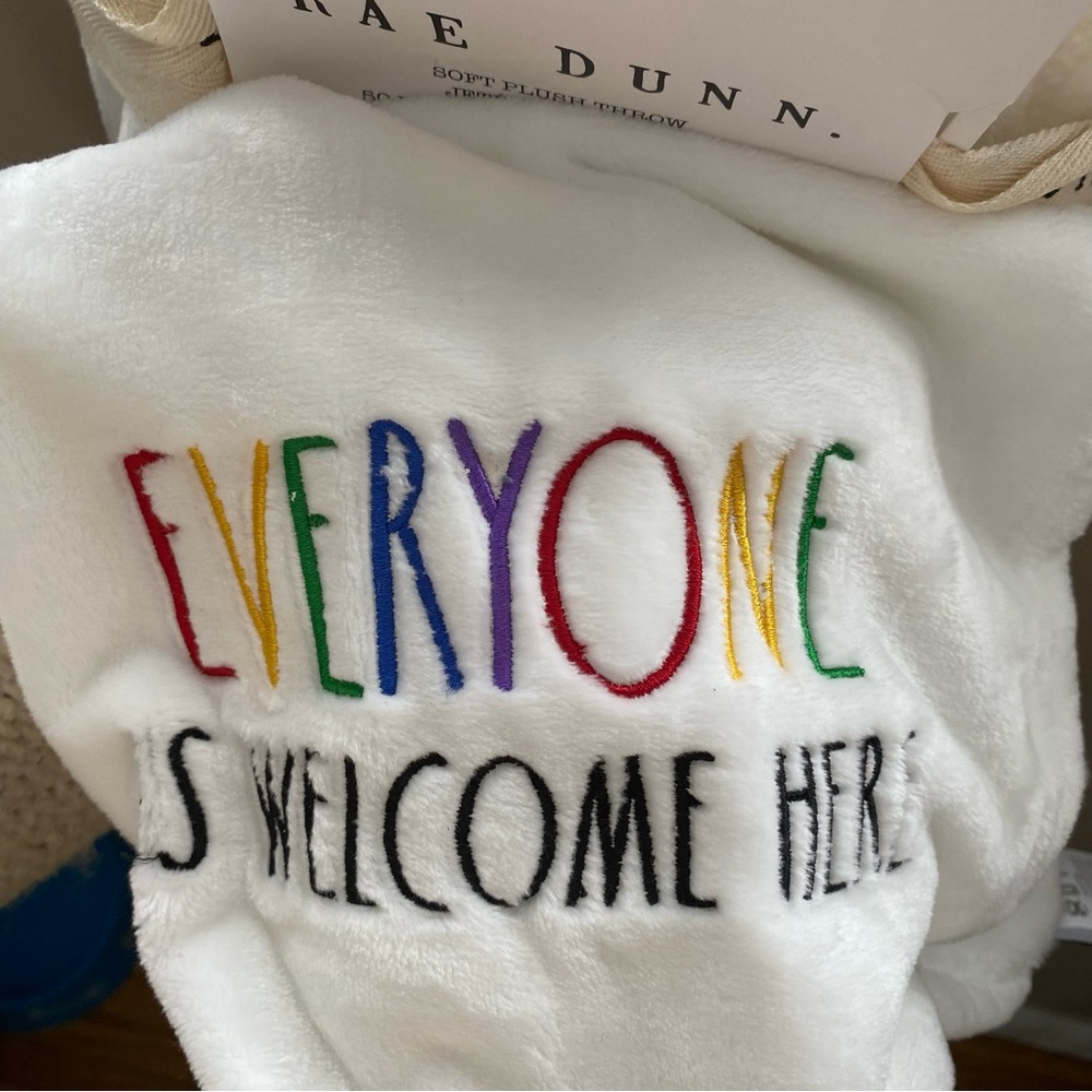 Rae Dunn NWT white plush throw